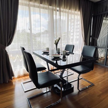 B.Suites 21 Кота Кинабалу Екстериор снимка