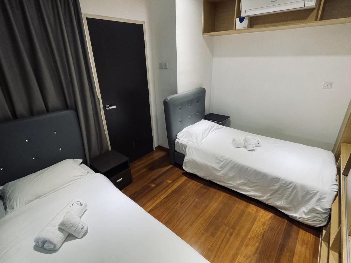 B.Suites 21 Кота Кинабалу Екстериор снимка