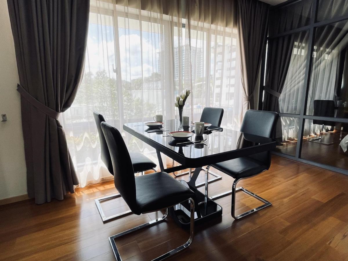 B.Suites 21 Кота Кинабалу Екстериор снимка