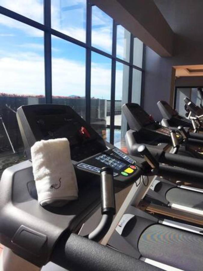 B.Suites 21 Кота Кинабалу Екстериор снимка