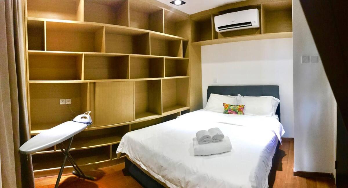 B.Suites 21 Кота Кинабалу Екстериор снимка